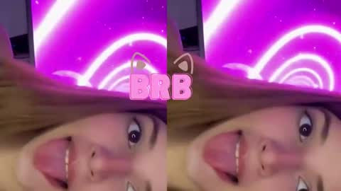 Snapshot of nora_vennucci chatting on 09-16-25, 07:15 Nora online show from 09-16-25, 07:15