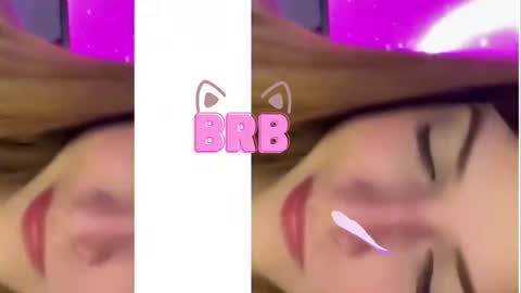 Snapshot of nora_vennucci chatting on 12-17-25, 07:09 Nora online show from 12-17-25, 07:09