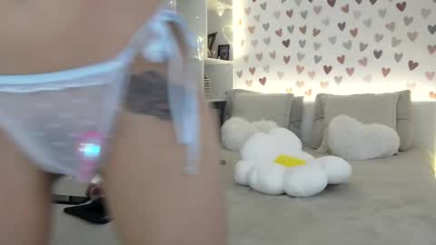 Snapshot of noraaspen chatting on 05-16-26, 06:21 Nora online show from 05-16-26, 06:21