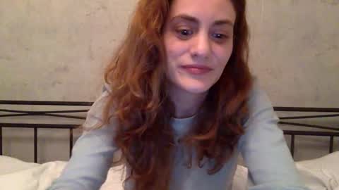 Snapshot of norablues chatting on 02-06-25, 08:23 norablues online show from 02-06-25, 08:23