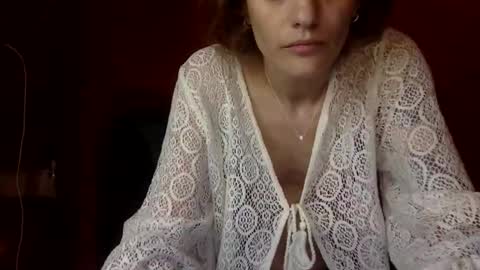 Snapshot of norablues chatting on 09-22-25, 09:06 norablues online show from 09-22-25, 09:06