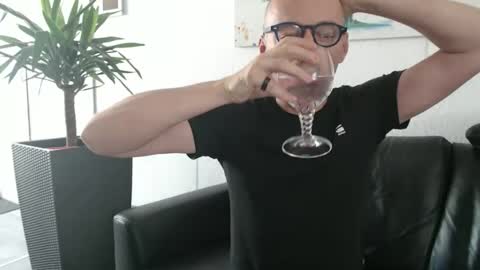 Snapshot of nordicrunner76 chatting on 06-11-26, 10:13 nordicrunner76 online show from 06-11-26, 10:13