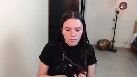 Snapshot of noreen_ chatting on 12-20-24, 04:04 noreen_ online show from 12-20-24, 04:04