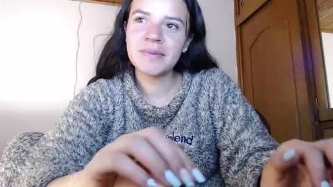 Snapshot of noreen_ chatting on 09-11-25, 10:15 noreen_ online show from 09-11-25, 10:15