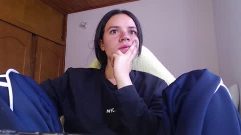 noreen_ online show from 03-07-26, 03:31