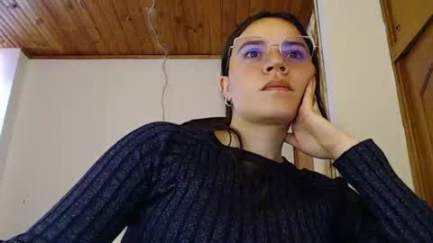 Snapshot of noreen_ chatting on 07-30-26, 09:03 noreen_ online show from 07-30-26, 09:03