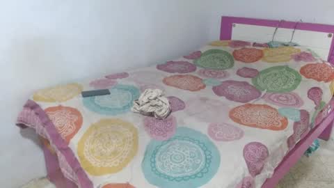 noreno9159 online show from 04-18-26, 03:32