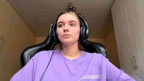 Elena online show from 03-25-26, 07:14