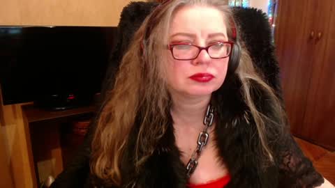 miss Tress online show from 12-27-24, 04:04