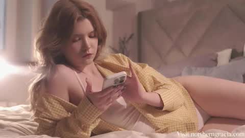 Snapshot of northern_gracia chatting on 09-28-25, 01:05 Gracia 150 online show from 09-28-25, 01:05