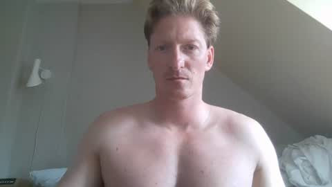Snapshot of norway_male chatting on 07-07-26, 12:09 norway_male online show from 07-07-26, 12:09