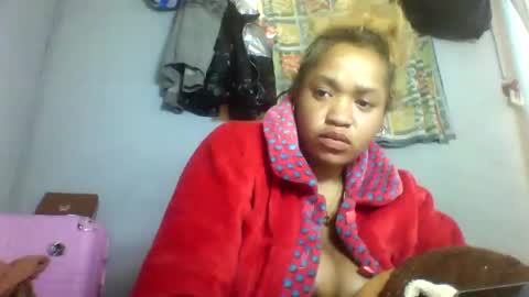nosminah01 online show from 09-11-25, 05:07
