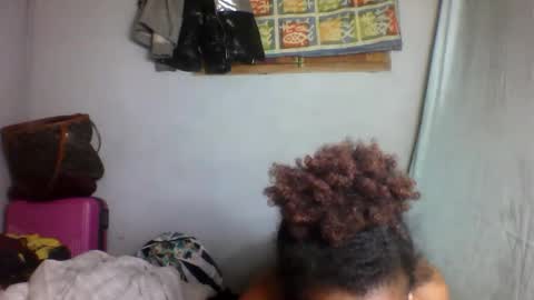 nosminah01 online show from 09-20-25, 01:17