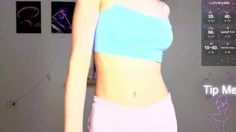 Hello My name is Helene NTMU  Finger up if u like what u see online show from 12-22-25, 02:03