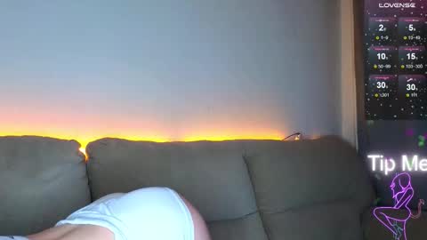 Hello My name is Helene NTMU  Finger up if u like what u see online show from 03-02-26, 02:24