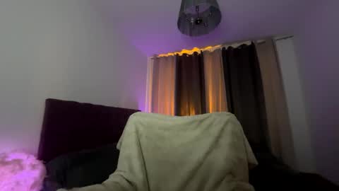 Tina online show from 09-29-25, 05:51