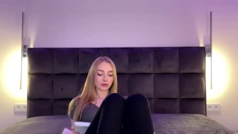 Goldie online show from 11-07-25, 03:56