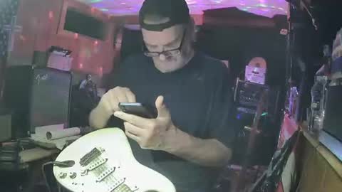 notflamingfart online show from 04-04-26, 09:45