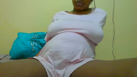Snapshot of notoy1 chatting on 04-21-26, 02:51 notoy1 online show from 04-21-26, 02:51