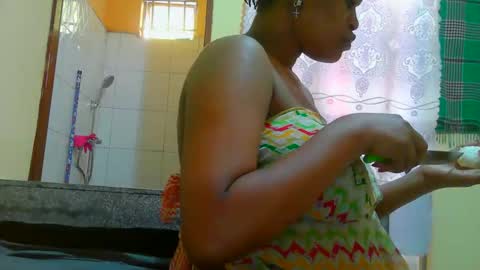 Snapshot of notoy1 chatting on 05-12-26, 07:38 notoy1 online show from 05-12-26, 07:38