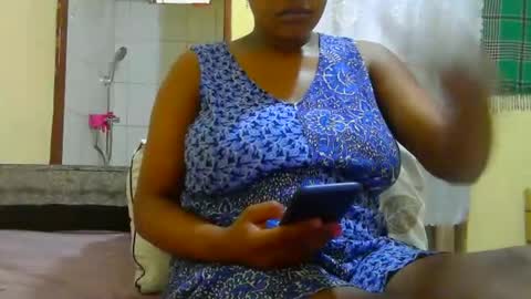 Snapshot of notoy1 chatting on 05-18-26, 10:43 notoy1 online show from 05-18-26, 10:43