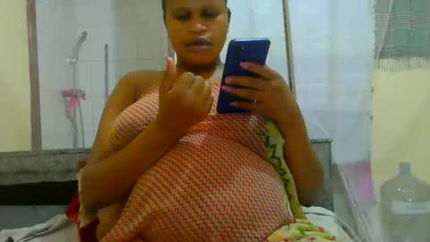 Snapshot of notoy1 chatting on 06-01-26, 11:17 notoy1 online show from 06-01-26, 11:17
