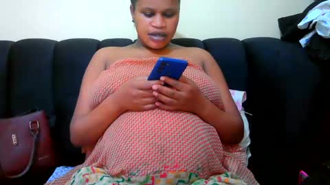 Snapshot of notoy1 chatting on 07-02-26, 10:43 notoy1 online show from 07-02-26, 10:43