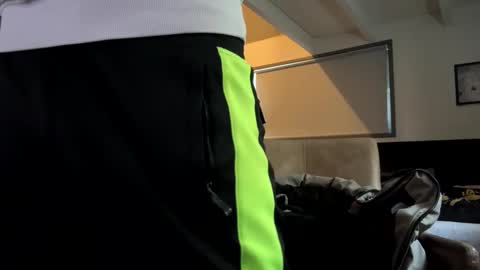 Snapshot of notsmallnotbigg chatting on 02-01-25, 10:59 notsmallnotbigg online show from 02-01-25, 10:59