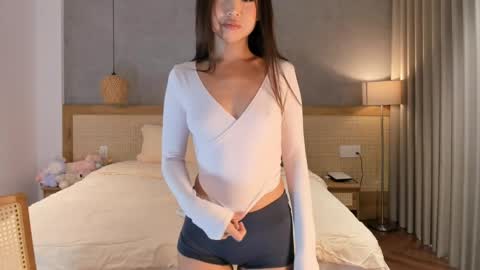 Snapshot of notyoursammy chatting on 05-19-26, 01:56 Sammy online show from 05-19-26, 01:56