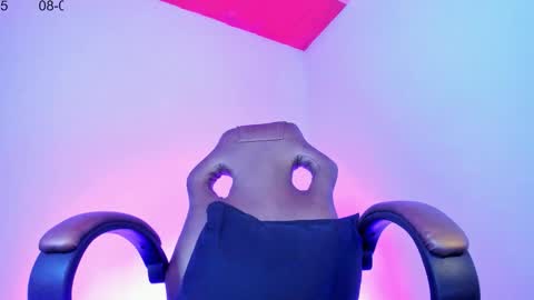 Snapshot of nova_evs chatting on 09-09-25, 12:10 Nova online show from 09-09-25, 12:10