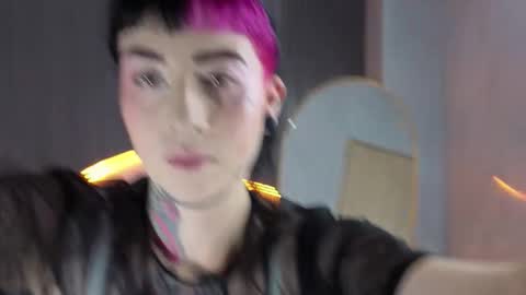 Live 1500am 2100pm online show from 11-28-25, 08:22