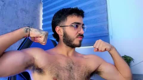 Snapshot of novacry chatting on 11-27-25, 12:07 Nova online show from 11-27-25, 12:07