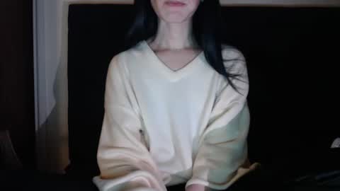 Snapshot of novafrey chatting on 11-22-25, 09:30 Olivia online show from 11-22-25, 09:30