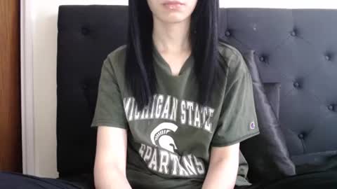 Snapshot of novafrey chatting on 12-05-25, 07:43 Olivia online show from 12-05-25, 07:43