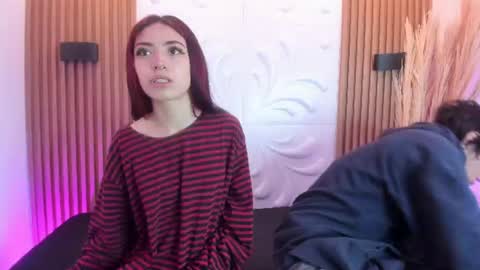 Snapshot of noxvex_bms chatting on 07-14-26, 12:33 MOLLY online show from 07-14-26, 12:33