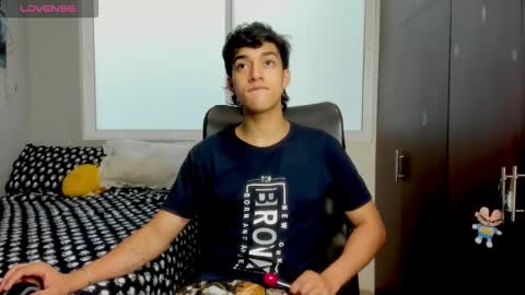 Snapshot of noxx_stark chatting on 01-17-26, 07:50 Noxx online show from 01-17-26, 07:50