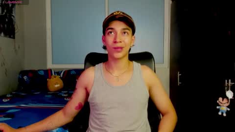 Snapshot of noxx_stark chatting on 02-08-26, 01:09 Noxx online show from 02-08-26, 01:09