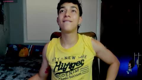 Snapshot of noxx_stark chatting on 02-11-26, 08:25 Noxx online show from 02-11-26, 08:25