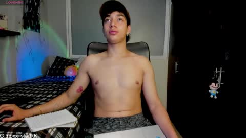 Snapshot of noxx_stark chatting on 03-12-26, 04:18 Noxx online show from 03-12-26, 04:18