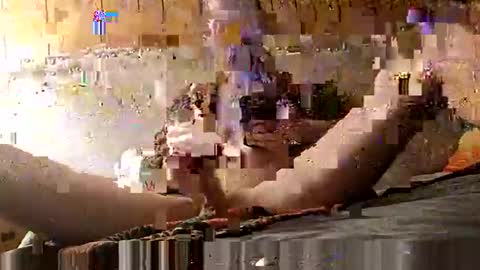 Snapshot of nrsmith81790 chatting on 10-23-25, 09:08 SlimButPackin online show from 10-23-25, 09:08