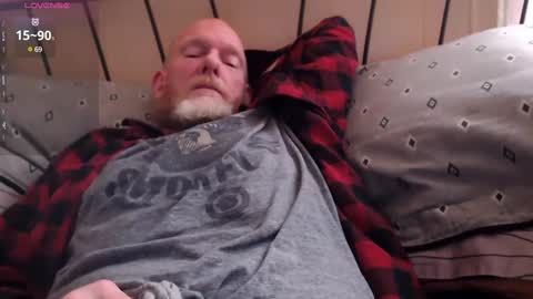 Snapshot of nsgingerdad chatting on 01-12-25, 01:48 NSGingerDad online show from 01-12-25, 01:48