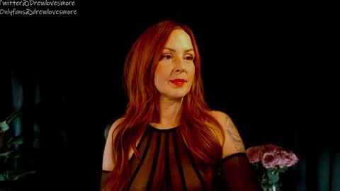 Snapshot of nude_therapy chatting on 01-04-25, 04:12 Drew online show from 01-04-25, 04:12