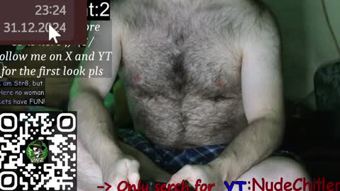 Snapshot of nudechiller chatting on 12-31-24, 10:23 Vinz... online show from 12-31-24, 10:23