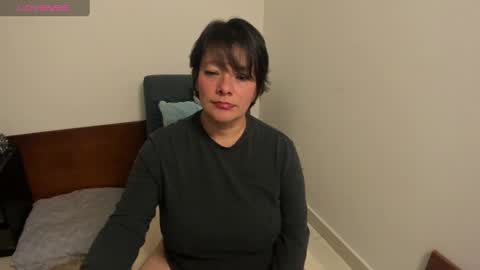 nuit_rose online show from 01-16-25, 01:58