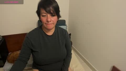 nuit_rose online show from 01-16-25, 05:00