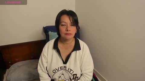 nuit_rose online show from 03-04-25, 01:45