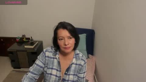 nuit_rose online show from 10-11-25, 02:33