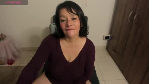 Snapshot of nuit_rose chatting on 04-16-26, 01:28 nuit_rose online show from 04-16-26, 01:28