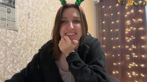 Snapshot of nuitblanche_vibes chatting on 12-16-25, 07:24 nuitblanche_vibes online show from 12-16-25, 07:24