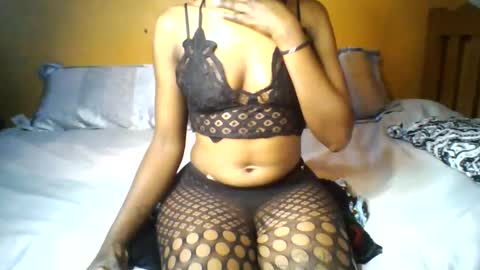 Snapshot of nukshypipi chatting on 06-09-26, 10:05 nukshypipi online show from 06-09-26, 10:05